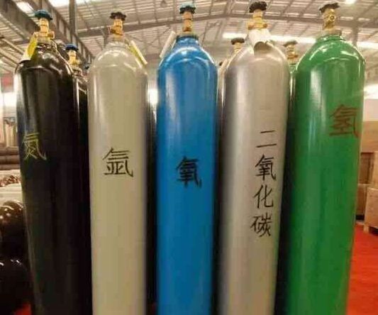 太原工業(yè)氣體氧氣，乙炔，氬氣，氮?dú)獾闹迫∨c用法